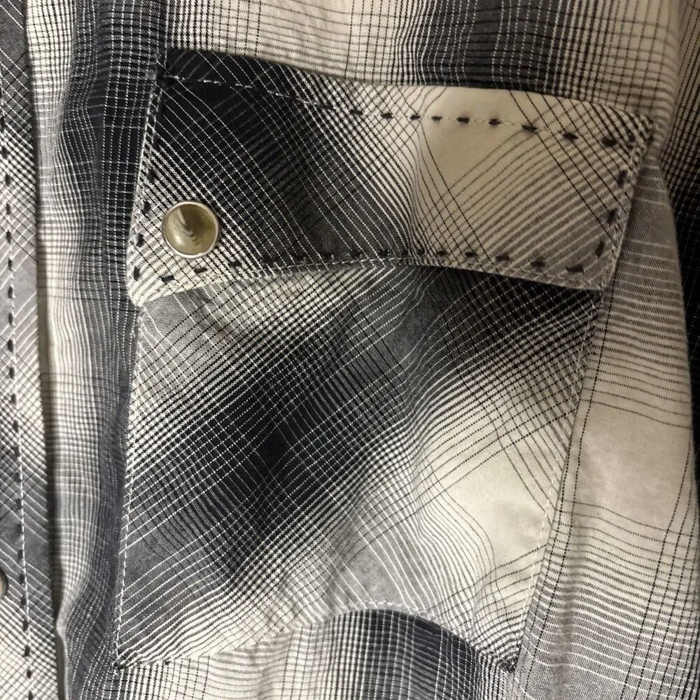 Wrangler Men's Plaid Pearl Snap Shirt Western American Cowboy, Size XL